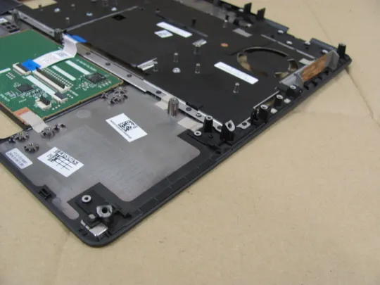 717-9 Кришка панель палмрест AP2V7000502 для Dell Precision 7550 M7550  7560 оригінал Торговий майданчик