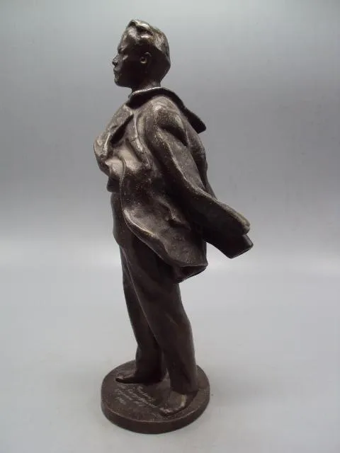 Фигура шпиатр статуэтка Ленин ульянов высота 29,3 см №13774 Продаж