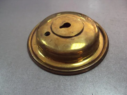 Деталь фрагмент запчасть бронза от люстры лампы высота 3,3 см, диаметр 14,5 см №11596 Ціна