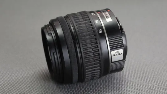 SMC Pentax-DAL AF 18-55mm/3.5-5.6 AL ф52мм штатный зум для цифровыx камер Pentax Продаж