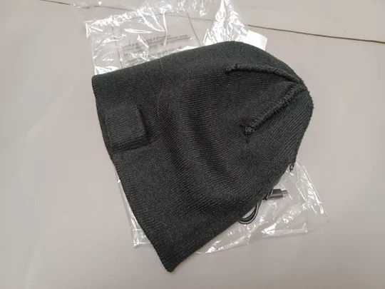 9645 Шапка з навушниками з Bluetooth 3.0 гарнітурою Music Hat Стан Нового НІМЕЧЧИНА Де купити