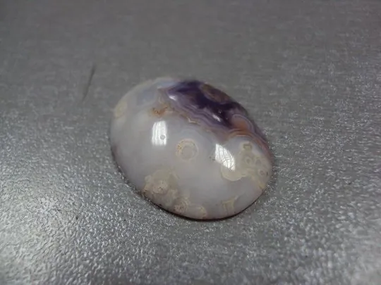 Камень агат овальный для ювелирных изделий вес 4.8 г размер 6 х 29 х 21 мм №13300 З аукціону
