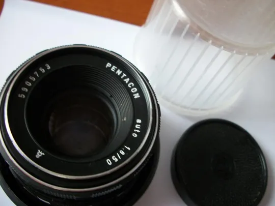 Объектив Pentacon, Пентакон, 1,8/50, Футляр, передняя крышка. M-42 для Фотоаппаратов Зенит, Практика Інтернет-аукціон