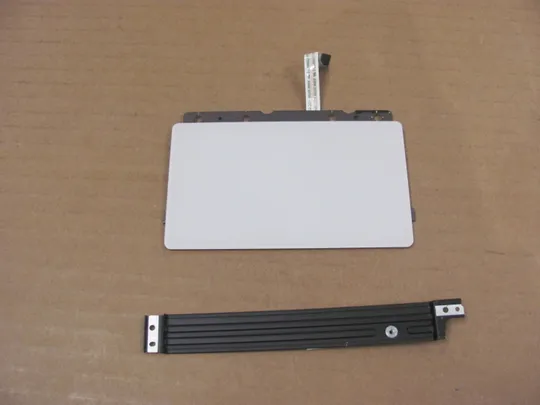 номер0777-41 тачпад сенсорна панель touchpad з кріпленням 0TPP66 NBX00021G00 02PRH3  для Dell Alienware M15 R2  оригінал Ціна