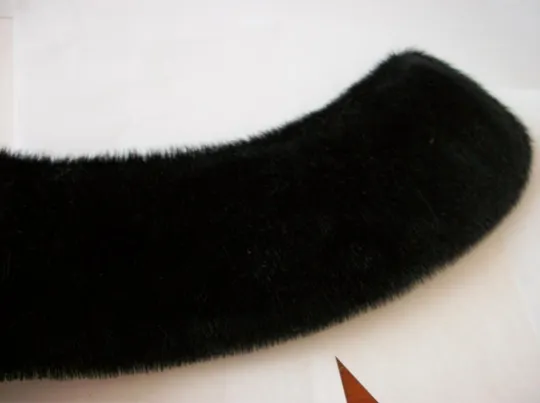 Воротник от пальто . Новый. 5-пять отверстий для пуговиц З аукціону