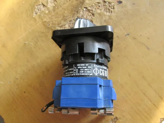 ПАКЕТНИЙ  ПЕРЕМИКАЧ KRAUS  12A 600V З аукціону