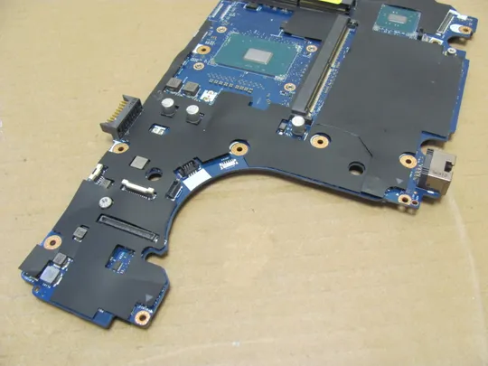 номер0984-8 материнська плата Mainboard Материнка Основна плата Системна плата Плата системи Laptop motherboard мамка ноутбучна плата SR2FU i7-6820HQ AAPA0 LA-C541P для Dell Precision 7510 P53F оригінал З аукціону