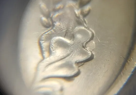 (7931) 10 копійок 2019 різновид викрошок і розколів на аверсі (10 копеек 2019 брак) Де купити