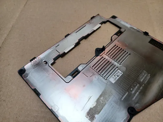 номер1077-8 сервісна кришка корпус панель доступу кришка доступу service cover 3QFH9BDJT10 для  Fujitsu Lifebook A659 A557 A555 A359  оригінал Продаж