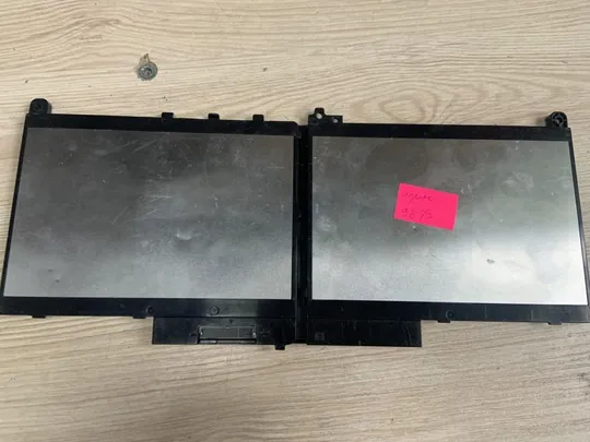 11 DELL F3YGT Износ: 98 % Latitude 7280, 7290, 7380, 7390, 7480, 7490, E7280, E7290, E7380, E7480 Ціна