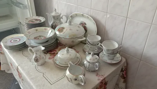 набір посуду &quot;MADONNA&quot; Німеччина 46 предметів ДДР Інтернет-аукціон