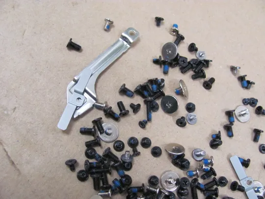 Купити номер0900-7  комплектуюче гвинти для Dell Precision 7510 7520 P53F оригінал