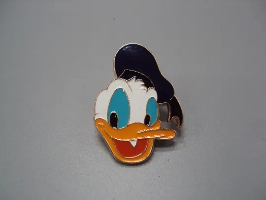 Купити Значок пін мультсеріал Disney мультфільм Дісней donald duck Дональд Дак знак брошка №18466