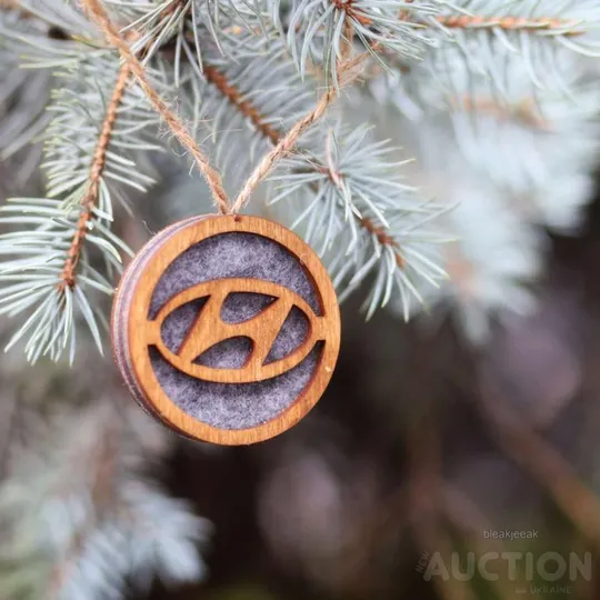 Автомобільний освіжувач повітря з парфумованою олією з логотипом Hyundai Інтернет-аукціон