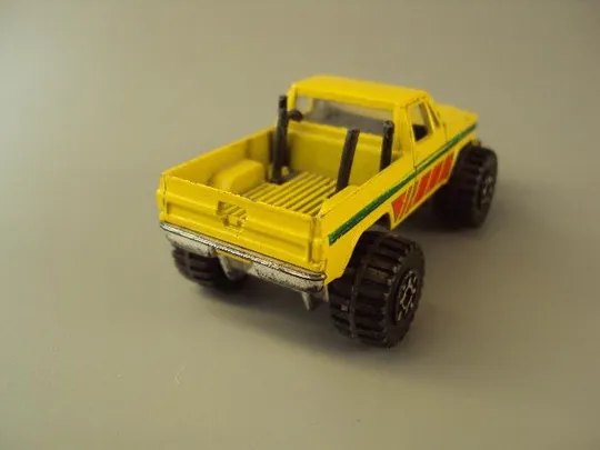 машинка pick up 4x4 желтый размер 7 х 3,5 см №10859 З аукціону