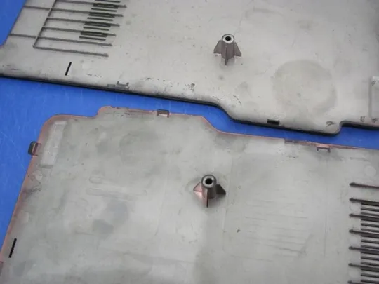 номер0157-6 сервісна кришка,Панель доступу,Кришка доступу,service cover 681J212Y31 681J211Y31 для MSI CX620 MS-1688 оригінал З аукціону