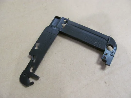 610-3 комплектуюче кріплення корпусу  для HP EliteBook ZBOOK 17 G3 G4 оригінал З аукціону