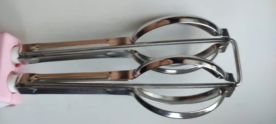 Ручной миксер,цена СССР, новый mn224 , работает без электричества! З аукціону