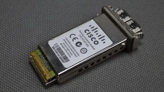 Cisco CVR-X2-SFP V02 TwinGig X2 to SFP Converter Network Module + два модуля Brocade SFP+ 8GB/s З аукціону