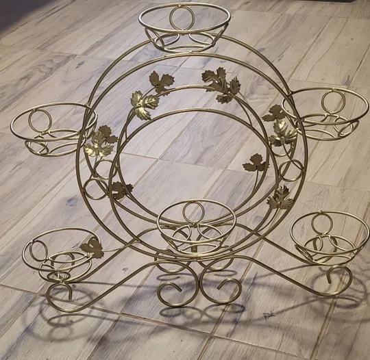 Кована підставка для вазонів Ціна