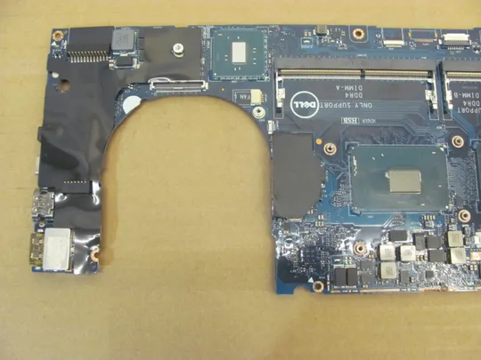 номер0917-5 материнська плата Mainboard Материнка Основна плата Системна плата Плата системи Laptop motherboard мамка ноутбучна плата CAM00 \ 01 LA-E331P SR32N Intel Core i7-7820HQ  для Dell Precision 5520, XPS 15 9560  оригінал Продаж