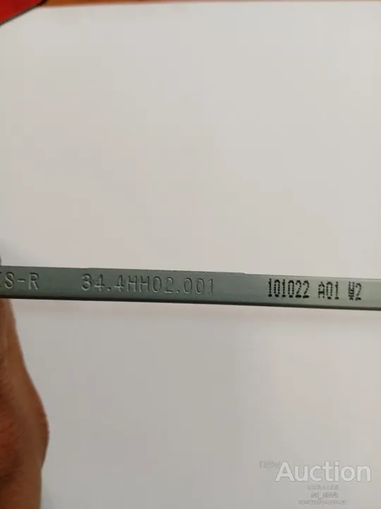 Купити Dell inspiron N5010 5010-6135 петля правая с заглушкой 34.4hh02.001