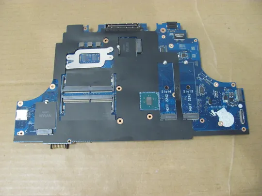 номер0908-9 материнська плата CAP10 LA-E321P SR32N  i7-7820HQ для DELL Precision 17 7710 7720  оригінал Характеристики