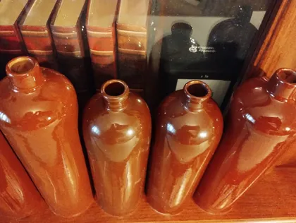 фото, Пляшки від відомого Ріжського бальзаму