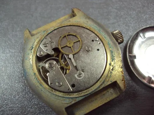 Наручные часы Рухла ГДР автомагнитные Ruhla automagnetic GDR №10988 Недорого