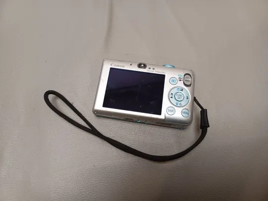 0111,,, цифровий фотоапарат CANON  IXUS9515  НІМЕЧЧИНА Де купити