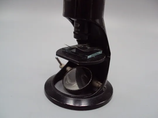 Микроскоп ROW Olvenstedt Германия ГДР высота  18,5 см №15729 Продаж