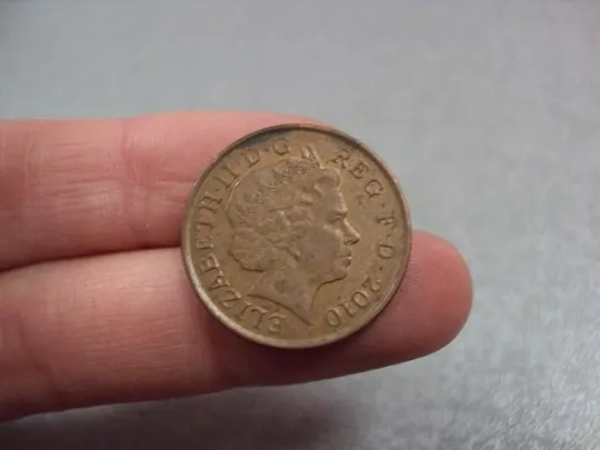 монета великобритания 1 пенни 2010 №9640 З аукціону