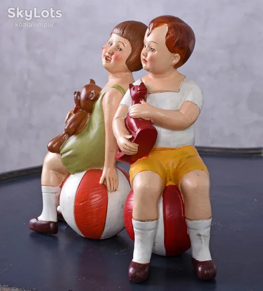 Купити Дизайнерські вінтажні фігурки Дівчинка та хлопчик, Germany