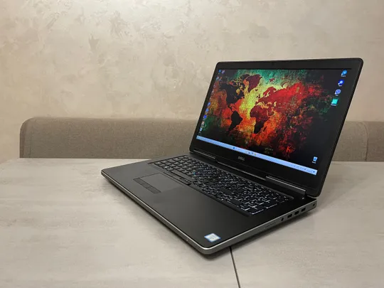 Купити Dell Precision 7710, 17,3&quot; FHD IPS, i7-6820HQ, 16GB, 256GB+500GB, Nvidia 4GB