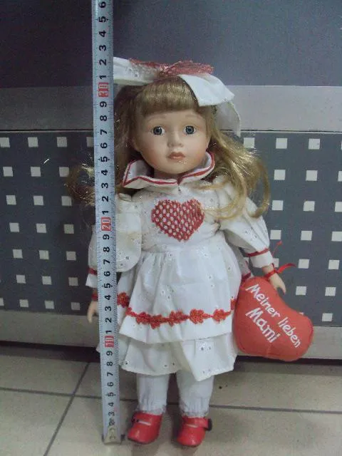 Купити фарфоровая кукла с сердечком Meiner litber Mami 30 см №2935