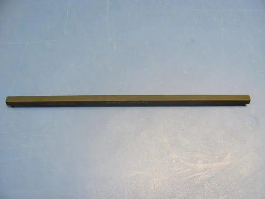 номер1045-6 заглушка 6051B0807401 для HP PROBOOK 650 G1 корпуса захисні елементи петель hinge plugs Hinge caps for a laptop оригінал Ціна