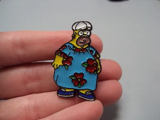 Значок пін Сімпсони мультсеріал Гомер Сімпсон в халаті знак брошка №18492 З аукціону