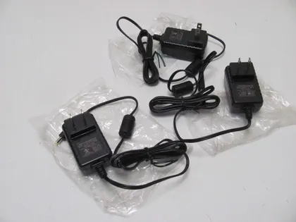 фото, 0806 адаптер живлення  FJ 5V 1500mA  3 шт НІМЕЧЧИНА