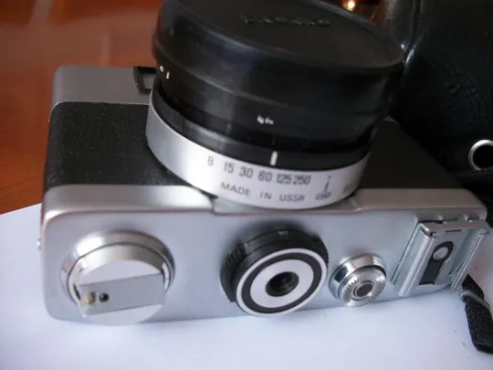 Фотоаппарат Ломо 135М, ломо-135м , Как Новый, блеск, футляр , передняя оригинальная крышка Недорого