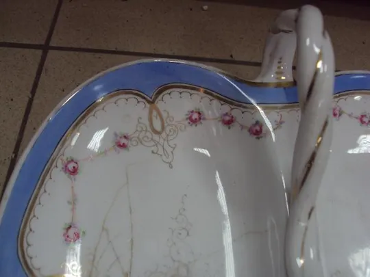 Тарелка блюдо поднос с ручкой Карл Тильш фарфор узор цветочки Porzellanfabrik C.Tielsch Силезия №107 З аукціону