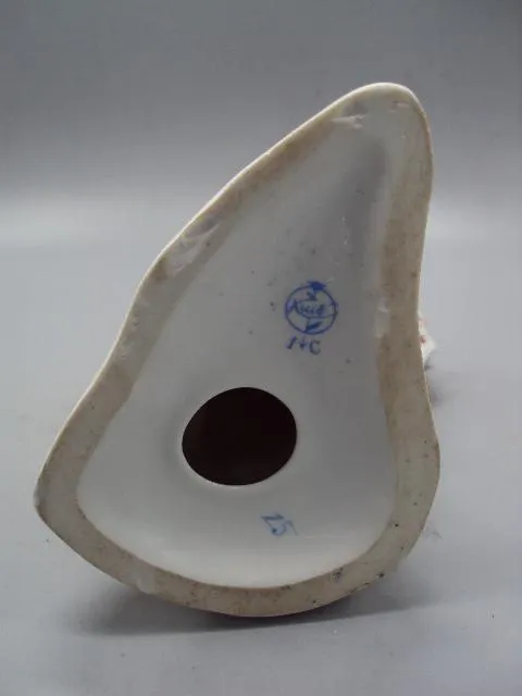 Фигура фарфор Старый Киев бандуристка девушка с бандурой играет на бандуре высота 20,5 см №14207 Характеристики