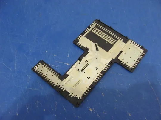 Купити №224-6 Сервісна кришка 60.4B916.001 для Fujitsu Amilo Li2732 Li2727 оригінал