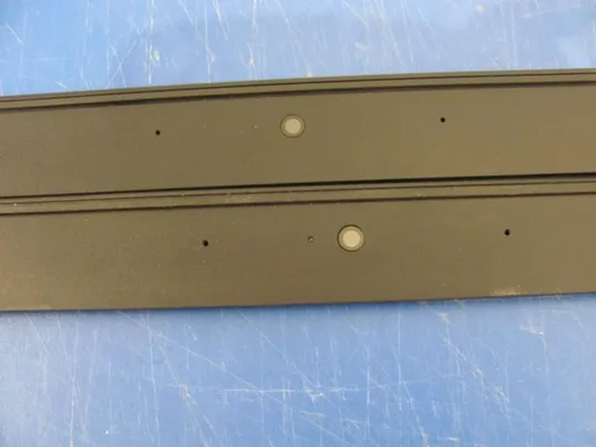 №130-21 рамка матриці 685999-001 6070B0569301 для HP PROBOOK 6470B 6475b оригінал Де купити