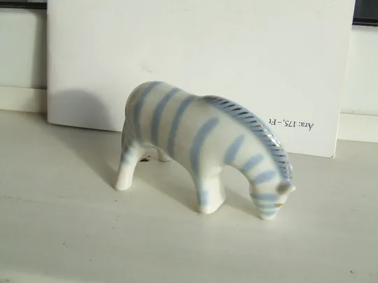 Фарфор зебра роз. 10 х 7 см. 1970 гг. полонне УССР . Продаж