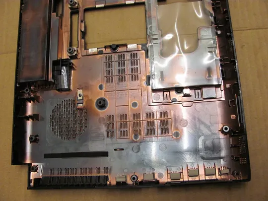 номер0192-1 Кришка, дно, піддон корпуса,Нижний корпус (дно) для ноутбука  Низ, дно, поддон,Нижняя часть GM903551823A-E для Toshiba Tecra A50-A A50 W50 оригінал Характеристики