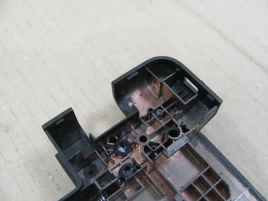 номер0209-31  Кришка, дно, піддон корпуса,нижний корпус(дно)для ноутбука,низ,дно,поддон,нижняя часть  без usb справа 13N0-PEA0Z2  для Asus  A550C X550 X552, F552, R510 P550 оригінал в Україні