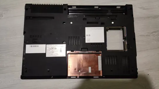 верх і корито Fujitsu H730 Продаж