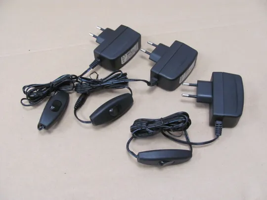 адаптер живлення DVE DSA-12GX-12 12V 1A 2.1x5.5 mm оригінал ЦІКАВИТЬ ОПТ Ціна