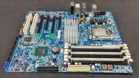 серверный комплект HP Z400 + 6ядер/12потоков Intel Xeon E5645 2.4MHz + 12Gb DDR3 Продаж