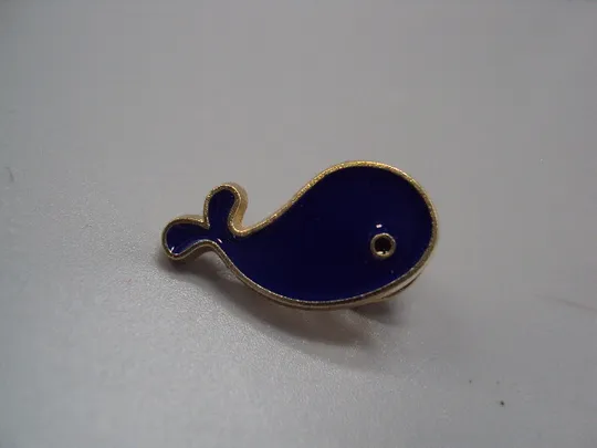 Купити Значок пін синій кит знак брошка №18437